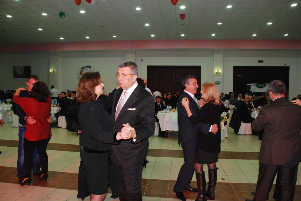 Sütaş eğlencesi